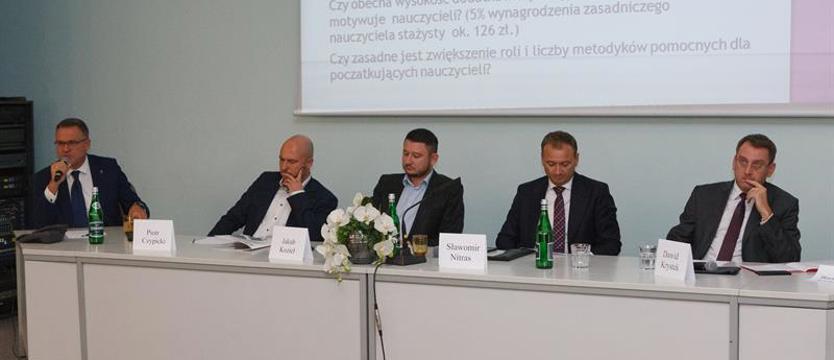Debata o pieniądzach i edukacji