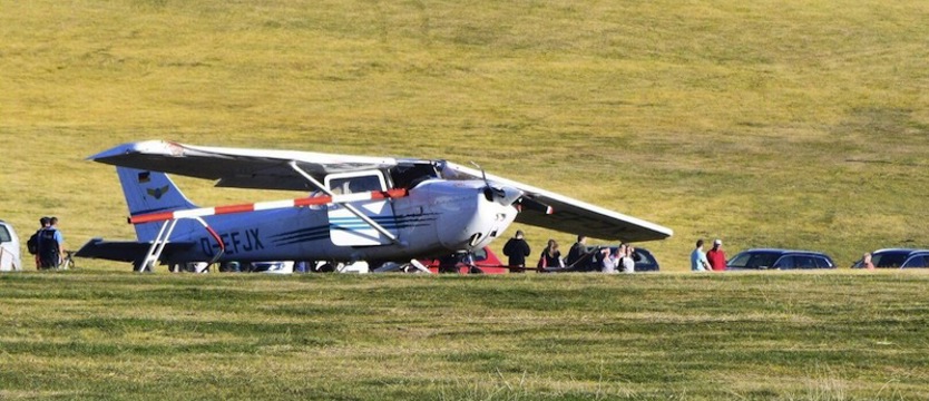 Trzy osoby nie żyją. Nieudane lądowanie samolotu Cessna