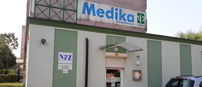 Medika jednak zostaje