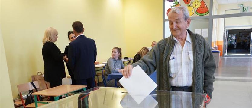 Bezrzecze głosuje