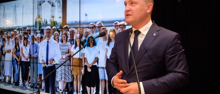 Wyniki sondażu: Krzystek przed Nitrasem