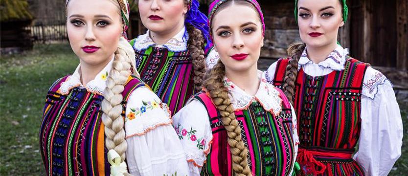 Grupa Tulia: Archaicznie i do kości
