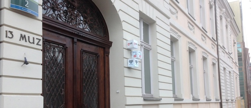 Podpowiedzą seniorom, jak rozpoznać zagrożenie