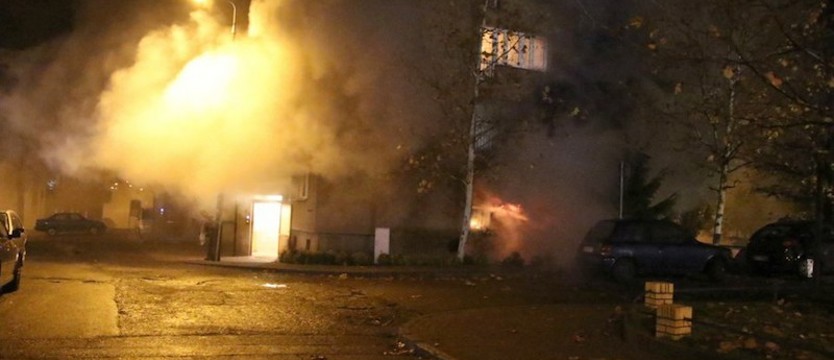 Nocny pożar w Barlinku. Lokator podpalił mieszkanie?