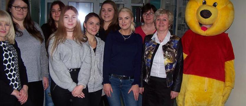 Studenci odwiedzili dzieci w klinice