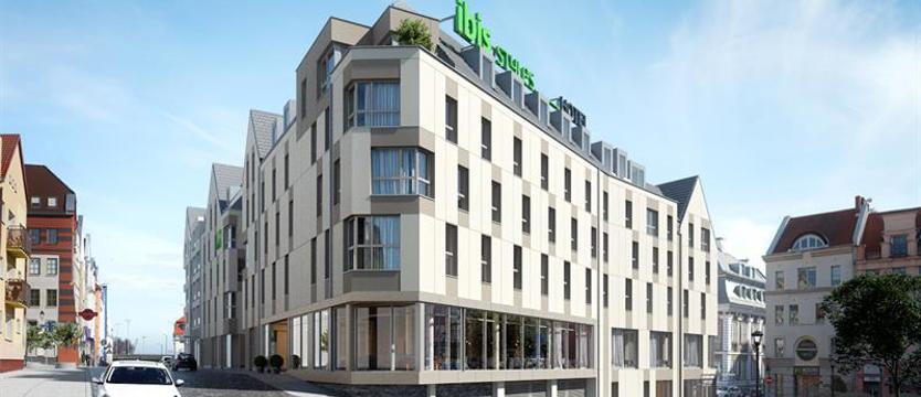 Hotel Ibis na podzamczu. Wbicie łopaty w styczniu