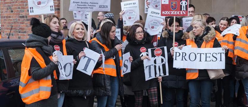 Prokuratury protestują