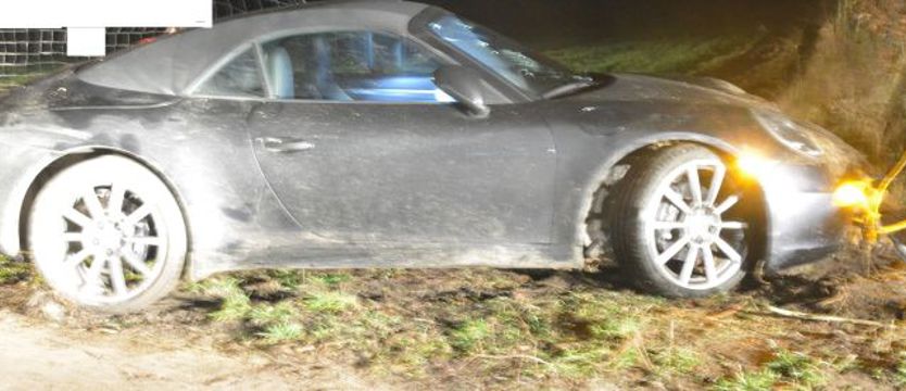 Uciekał kradzionym porsche