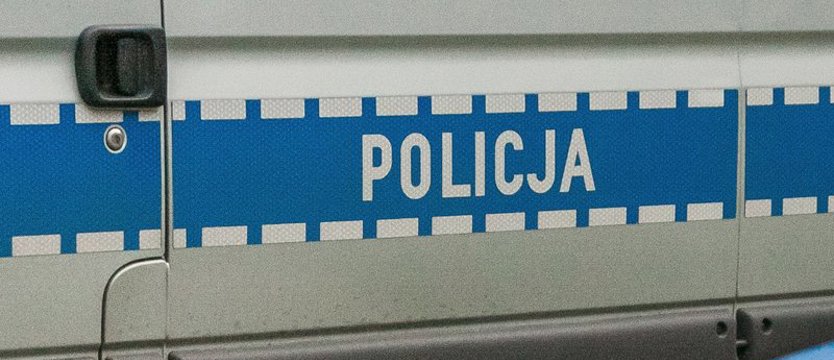 Najpierw uciekał przed policjantami, później ich kopał i wyzywał...