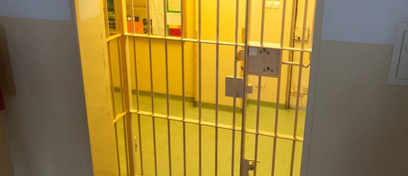 Włamywali się do mieszkań i domów.  Są w areszcie