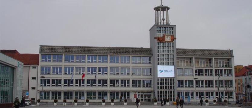 „Trzynastki” naszych urzędników