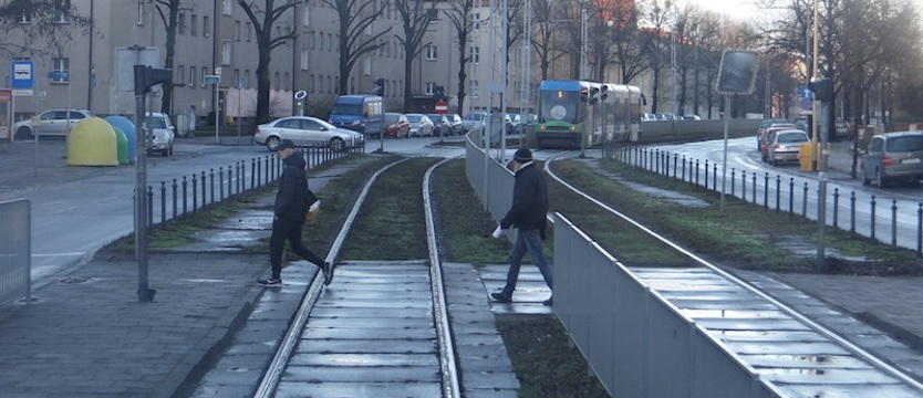 Sześciu chętnych na przebudowę torowiska w ul. Mickiewicza