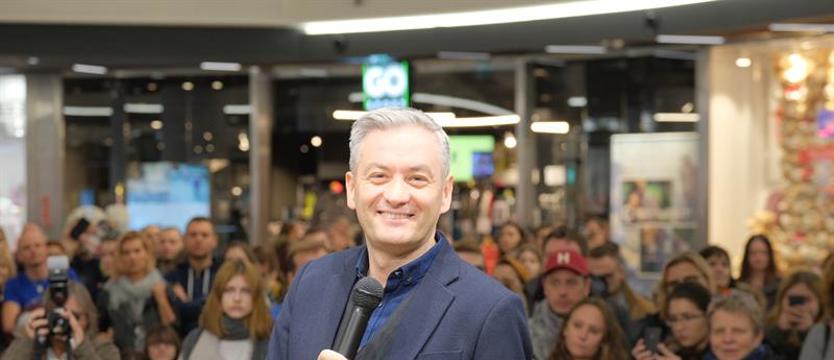 Biedroń rozpoczyna ofensywę