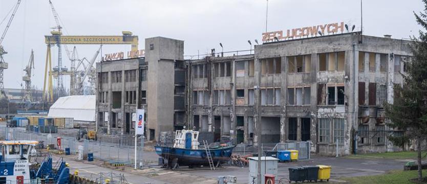 Trwa rozbiórka „betonowca”