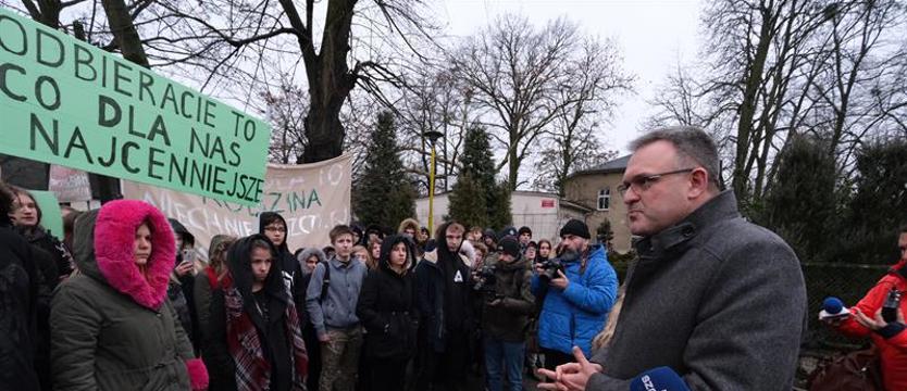 Szczecin pyta ministra o szkołę
