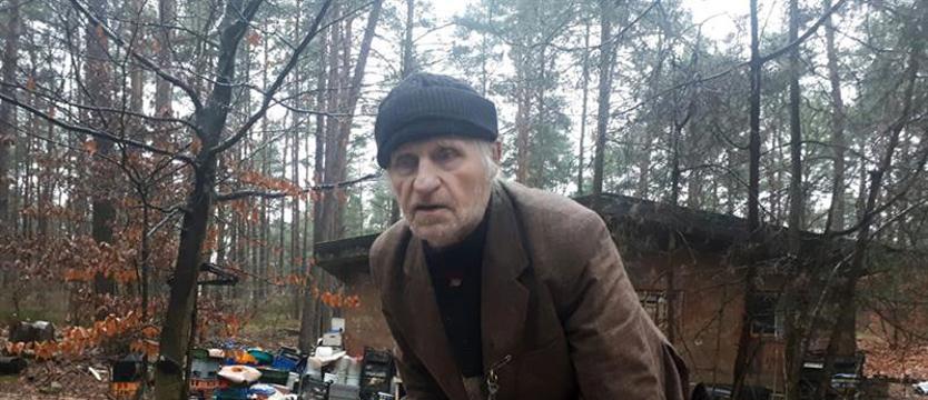 Od 15 lat mieszka w bunkrze