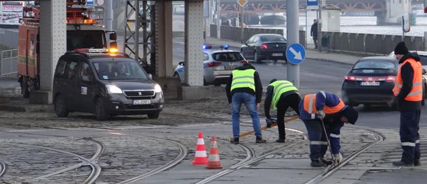 Po serii wykolejeń tramwajów. Wolno, coraz wolniej...