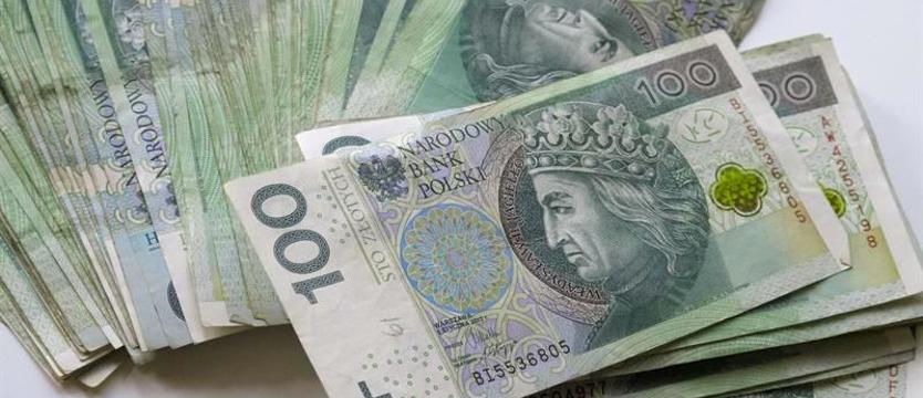 NBP o wynagrodzeniach kadry kierowniczej: najwięcej – 49 563 zł