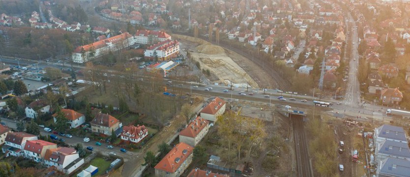 Co się dzieje na budowie węzła Łękno