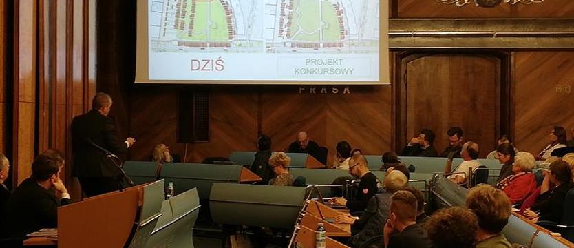 Dyskusja o pl. Orła Białego