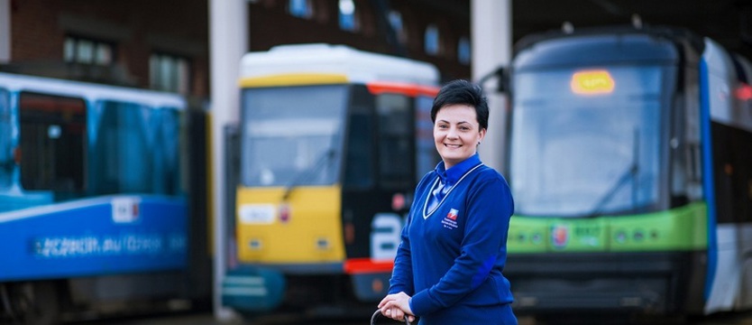 Płeć piękna w komunikacji miejskiej