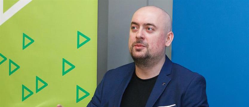 Alan Sasinowski „Wysokie chmury”. Opowieść o nieheroicznych bohaterach