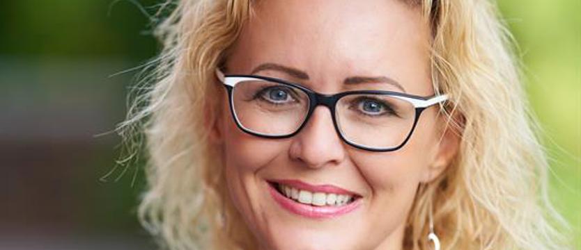 Jej bohaterowie chodzą ulicami Szczecina. Pogadaj z Trojanowską!