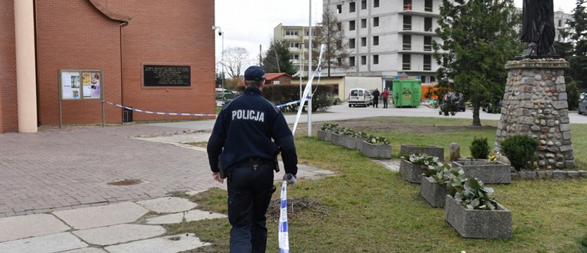 Spadli z dachu kościoła. Jeden z poszkodowanych nie żyje