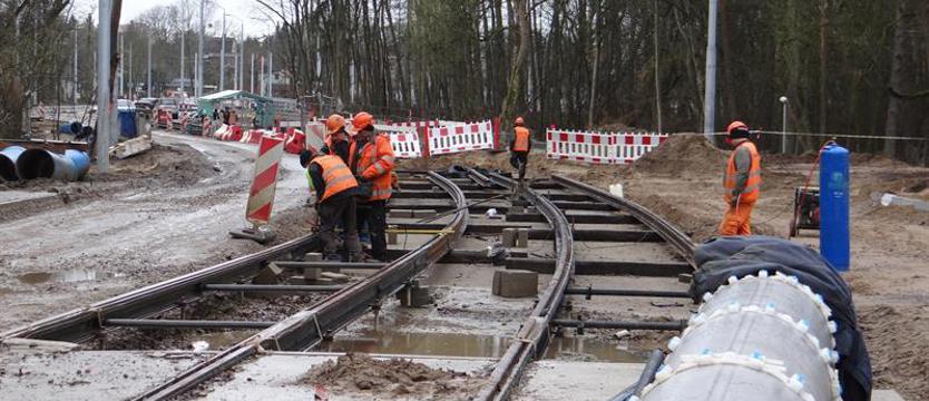 Przestój przy wiadukcie i kolejny poślizg?