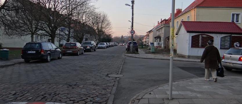 Ulica Hoża. Ruszają z przebudową