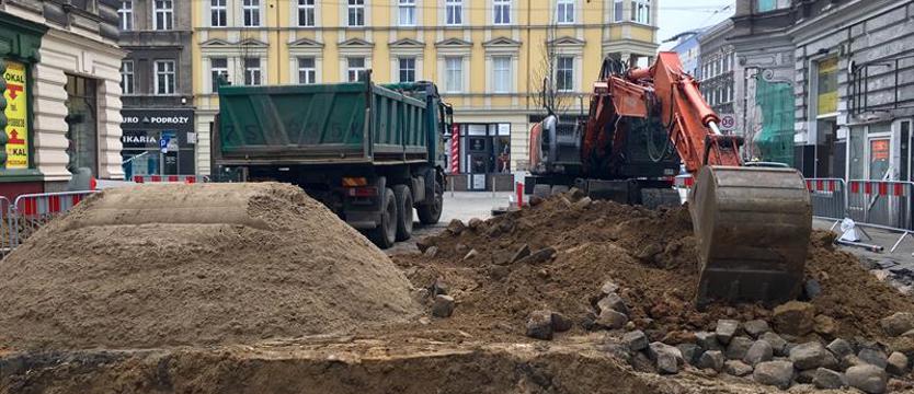 Ulica Małkowskiego. Rozbiórki i wykopy