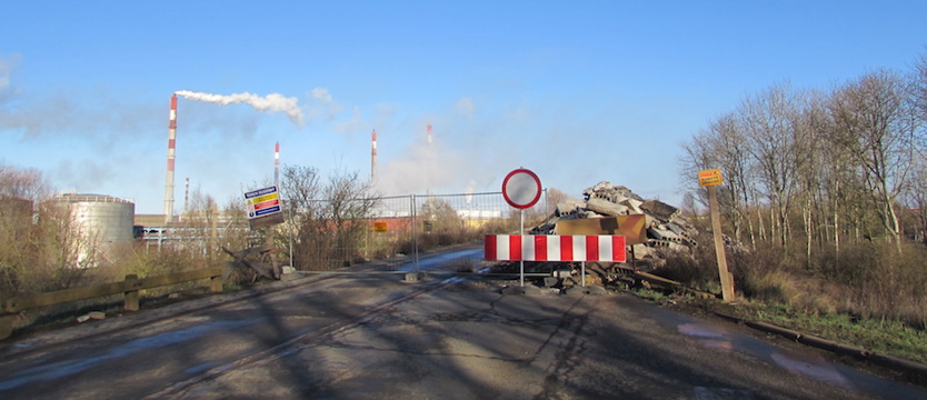 Bomba przy Zakładach Chemicznych w Policach