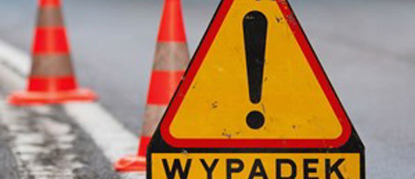 Zginęła kobieta. Dwa auta zderzyły się między Sianowem a Koszalinem