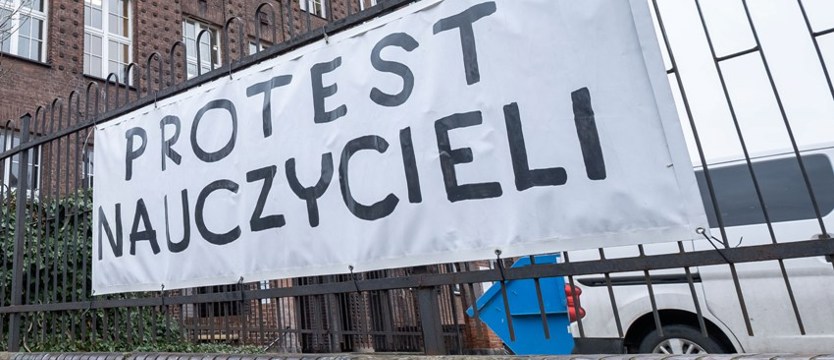 Egzaminy czy strajk?