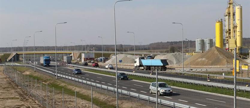 Czynne są dwie jezdnie. S6 Goleniów – Nowogard prawie gotowa