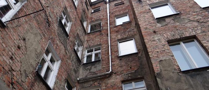 Najemcy komunalni w Szczecinie, czyli… skala długów i eksmisji