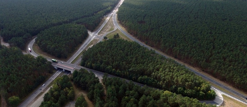 Miękowo – Rzęśnica drogą ekspresową. Jest wymagane zezwolenie