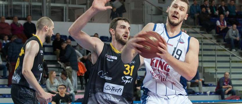 Koszykówka. King wygrywa i zagra w play off