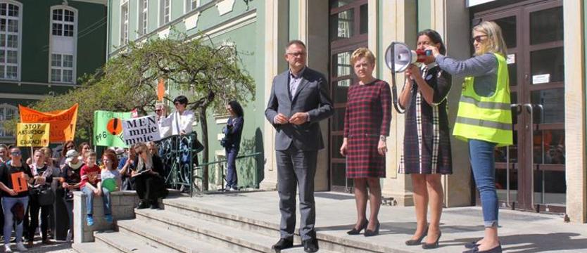 Strajk nauczycieli zawieszony