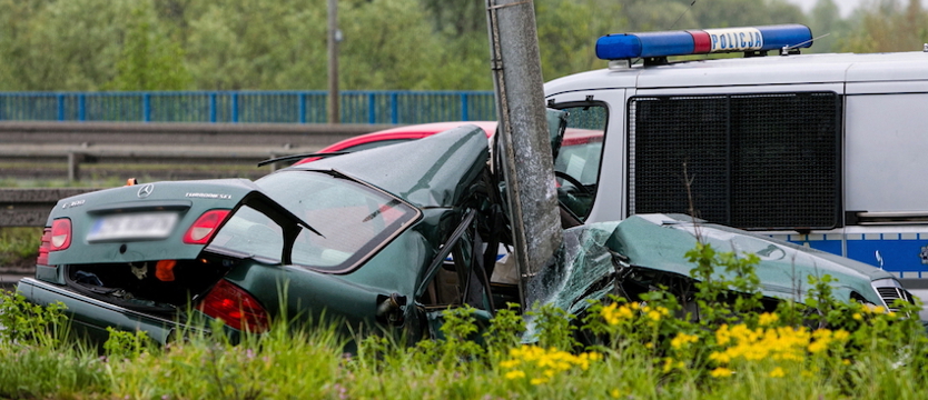 Kierowca mercedesa zginął na Basenie Górniczym