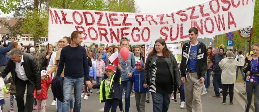 Pochód pierwszomajowy w Bornem Sulinowie