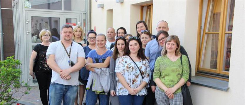 Czy będą mieli gdzie uczyć?