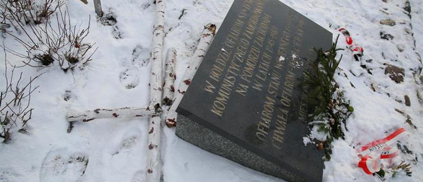 Krzyż nie zniszczył się sam