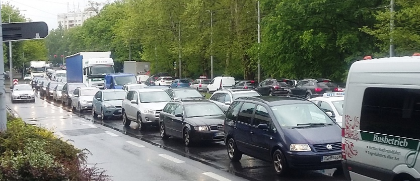 Szczecin zakorkowany. Utrudnienia na drogach