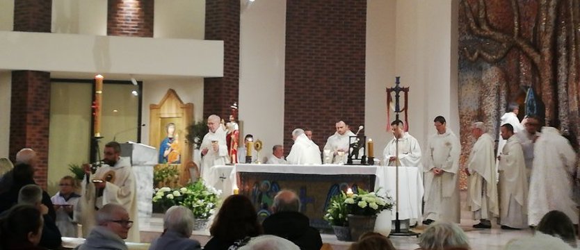 Trzydzieści lat szczecińskich dominikanów