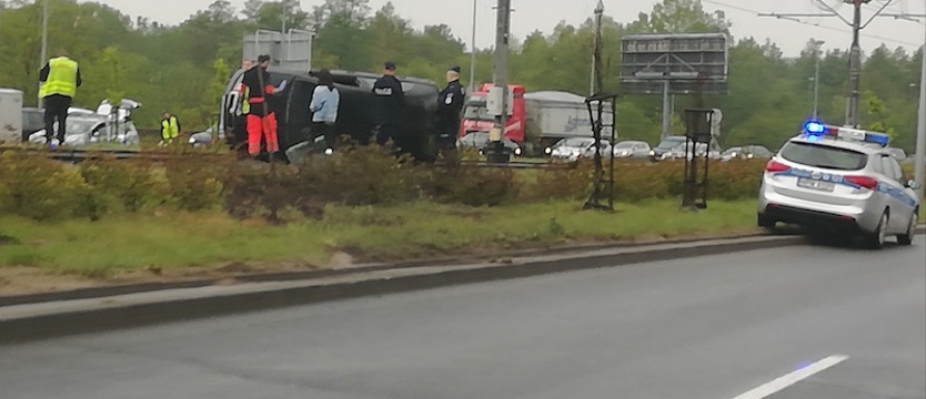 Osobówka na torowisku w rejonie Basenu Górniczego