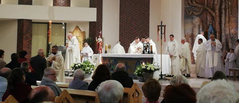 Trzydzieści lat szczecińskich dominikanów