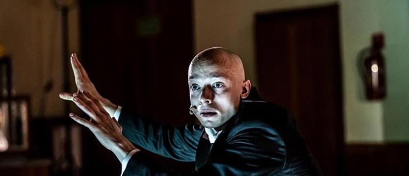 Laureat naszej nagrody teatralnej u boku Pieczyńskiego. W filmie „Krew Boga"