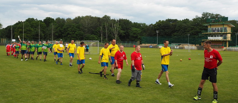 Integracja na sportowo. Zagrali w nożną