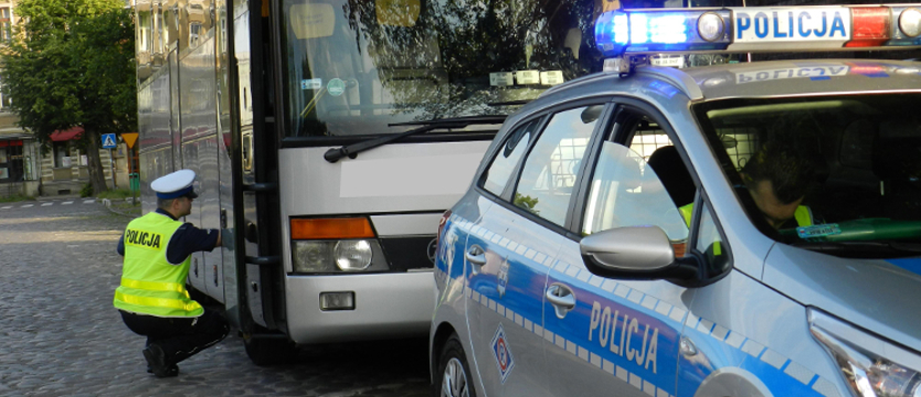 Kolejny niesprawny autokar nie zawiózł dzieci na wycieczkę